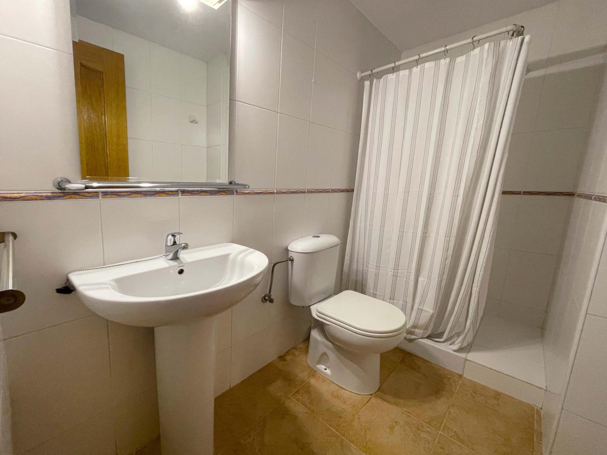 Apartamentos El Pilar Suites 3000 Zaragoza Eksteriør billede