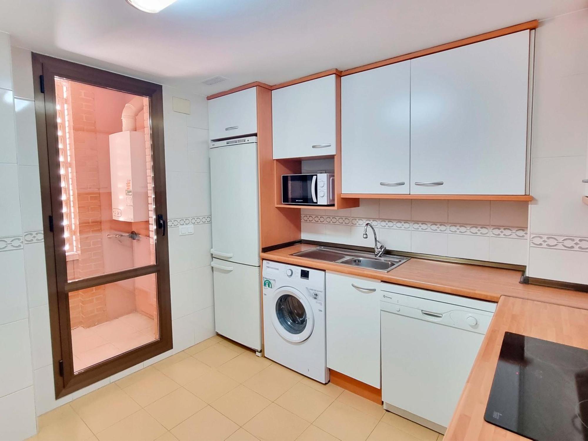 Apartamentos El Pilar Suites 3000 Zaragoza Eksteriør billede